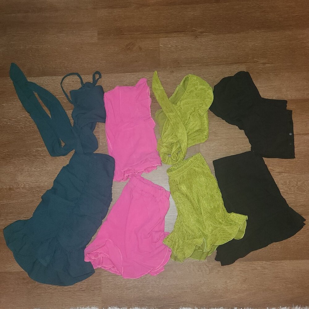 4 two pc sets, Summer Bundle ☀️ - medium size